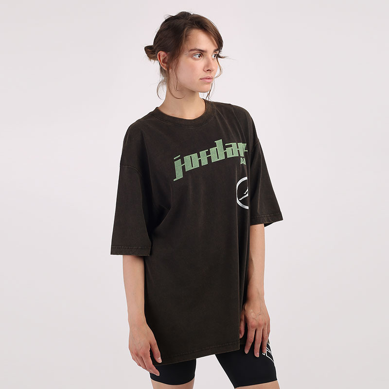 Женская футболка Jordan Moto Oversized T-Shirt (CW2204-010)  - цена, описание, фото 2